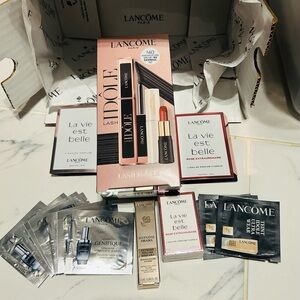 Bundle Lancôme Idôle make up kit and sample testers.